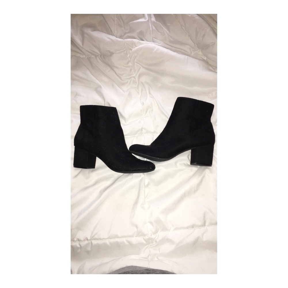 Black heeled booties